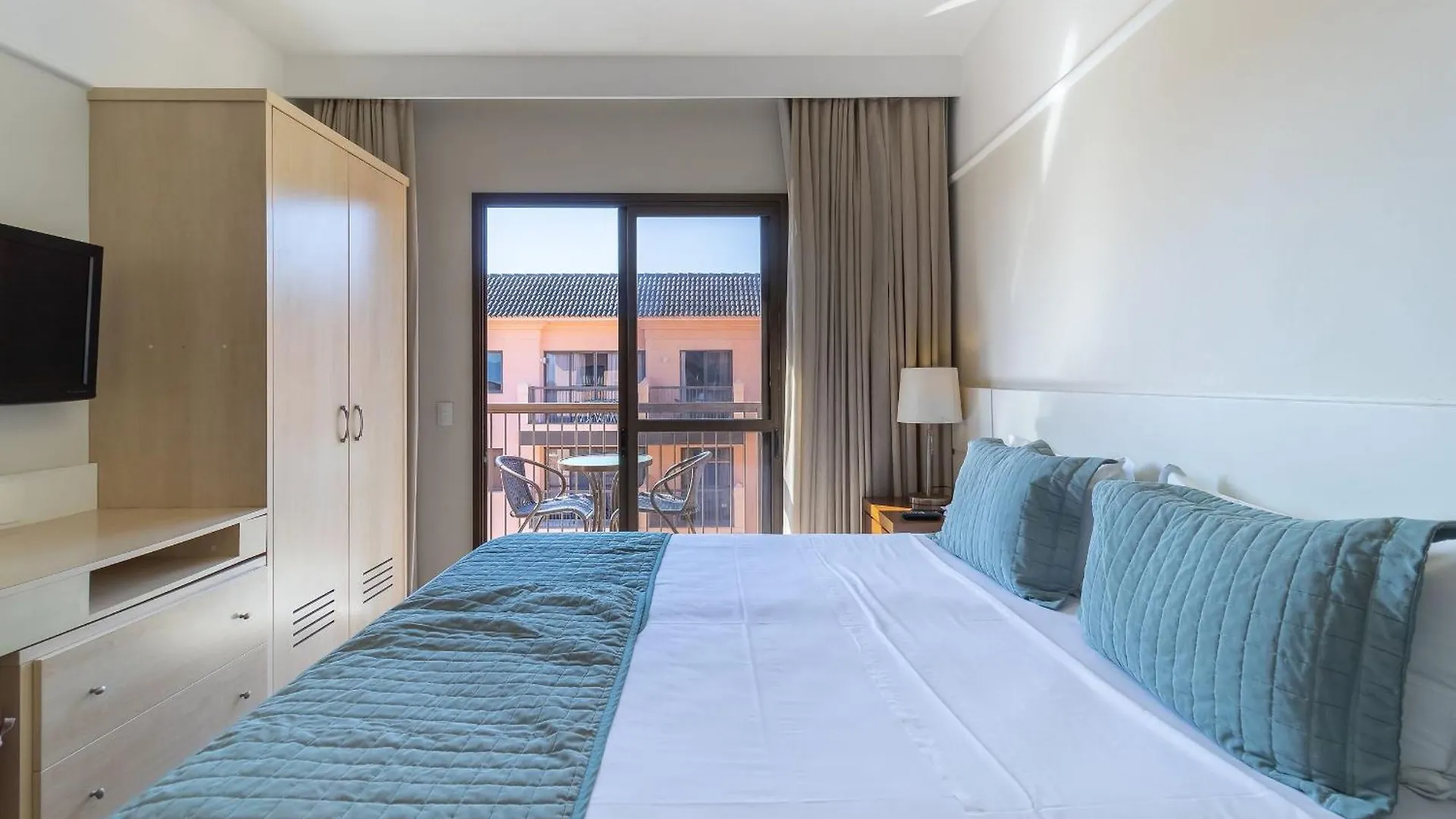 Resort Pe Na Areia - Studios Direto Com Proprietario Jbvjr Florianópolis
