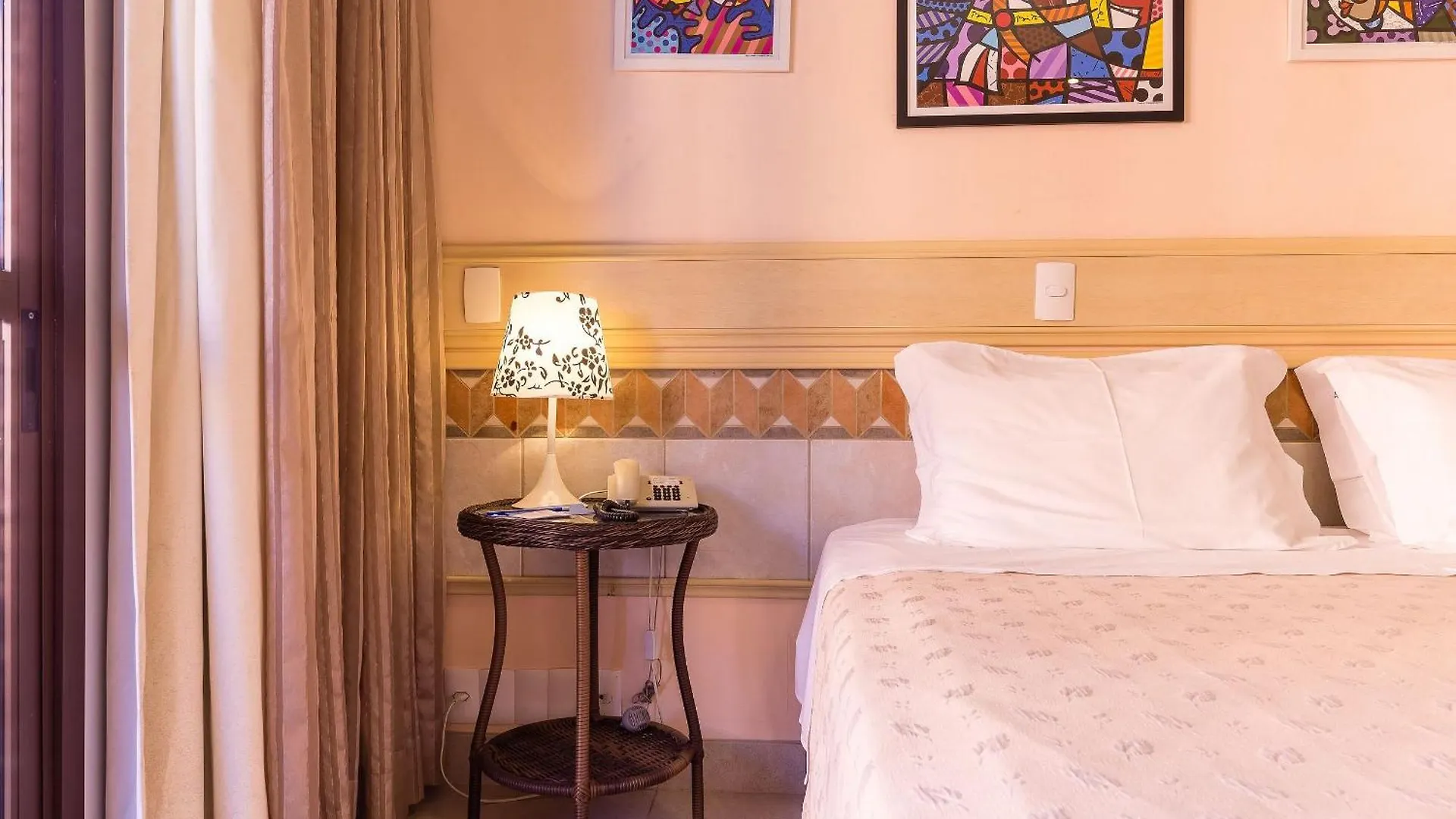 Resort Pe Na Areia - Studios Direto Com Proprietario Jbvjr Florianopolis 0*,  Brazil