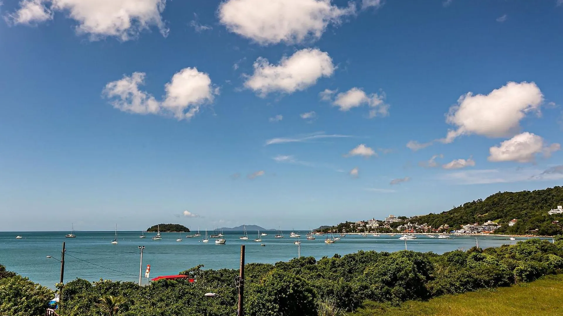 Resort Pe Na Areia - Studios Direto Com Proprietario Jbvjr Florianopolis 0*,  Brazil