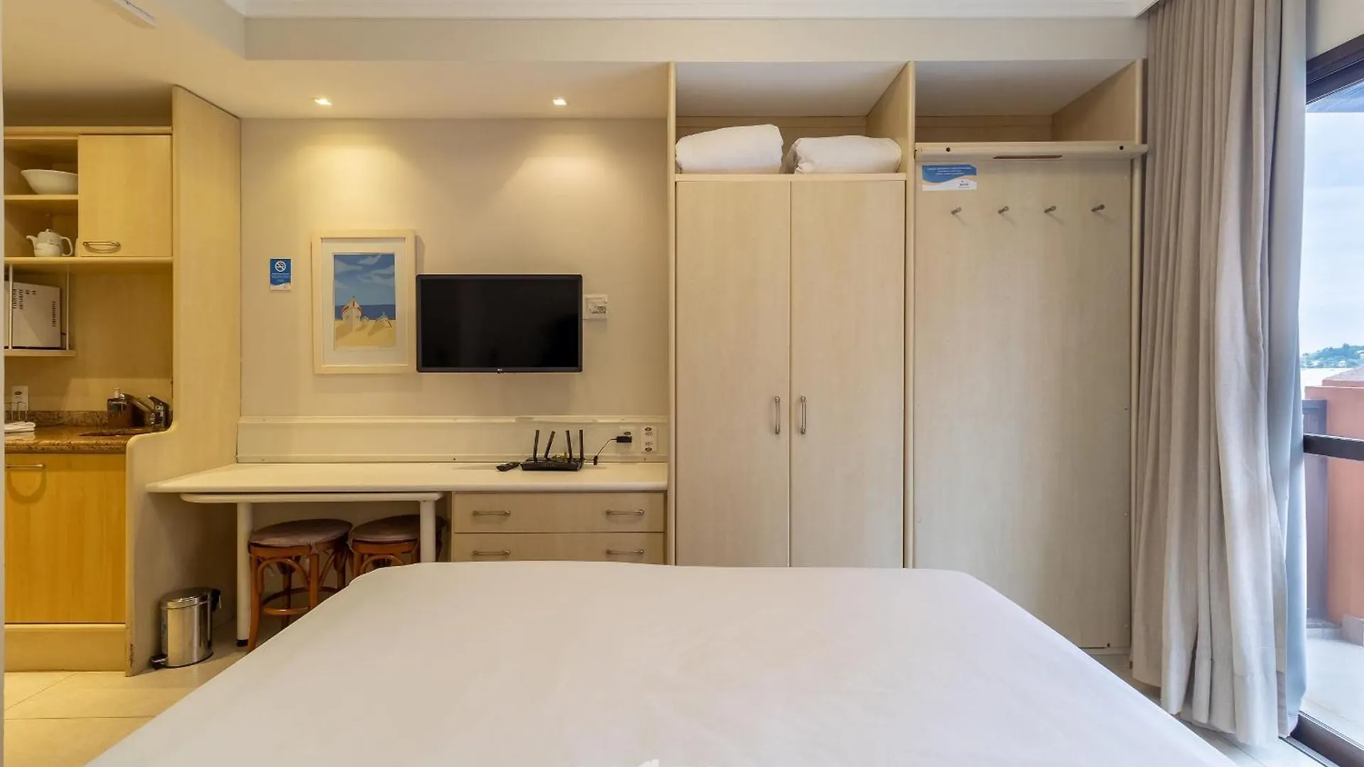 Resort Pe Na Areia - Studios Direto Com Proprietario Jbvjr Florianopolis