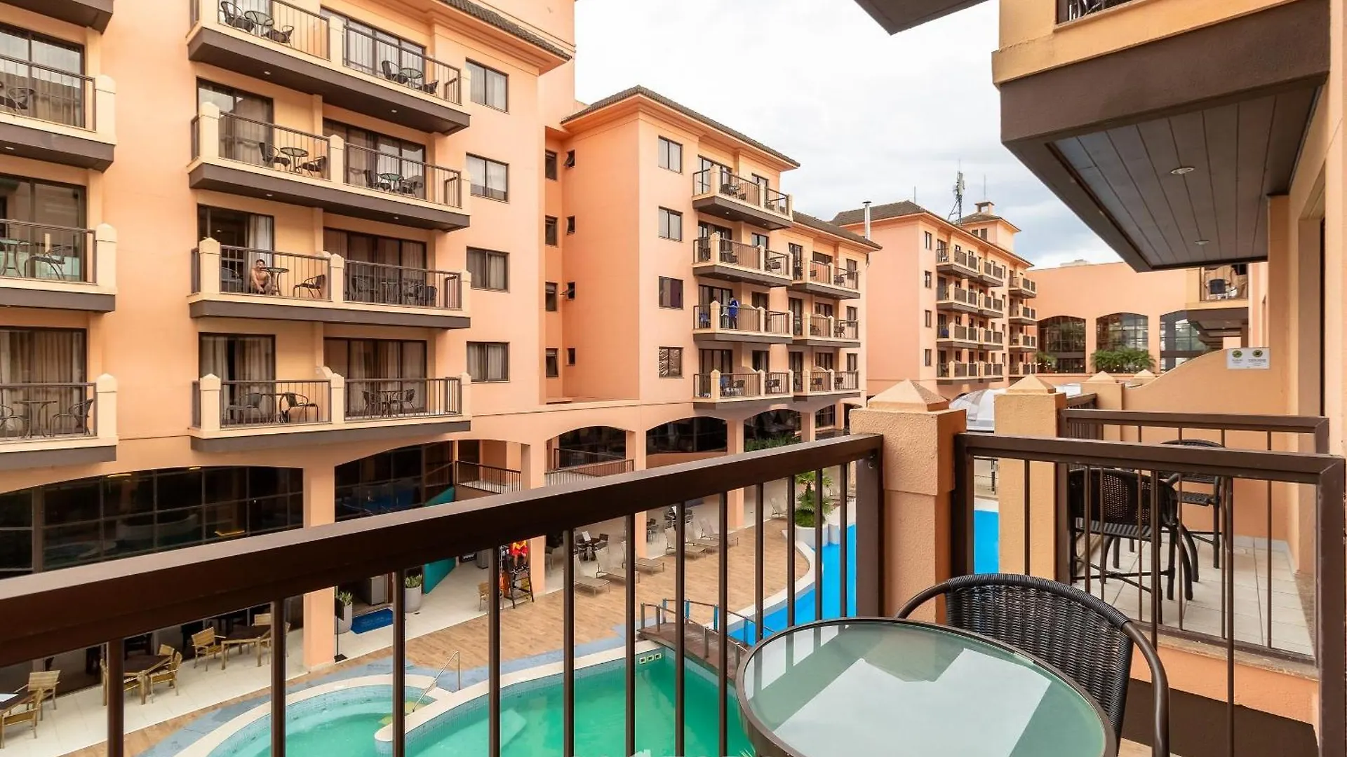 Resort Pe Na Areia - Studios Direto Com Proprietario Jbvjr Florianopolis